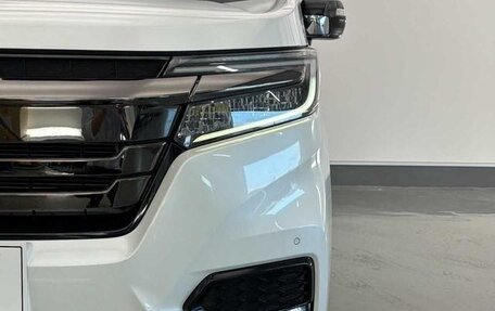 Honda Stepwgn IV, 2019 год, 1 870 000 рублей, 14 фотография