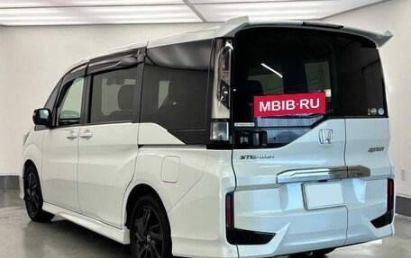 Honda Stepwgn IV, 2019 год, 1 870 000 рублей, 10 фотография