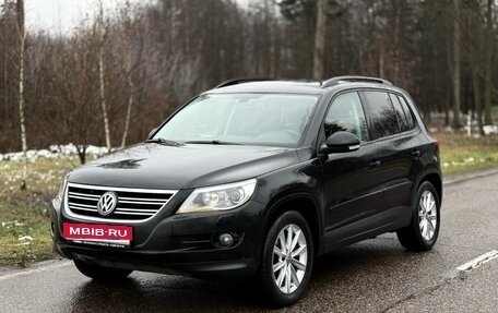 Volkswagen Tiguan I, 2010 год, 985 000 рублей, 1 фотография