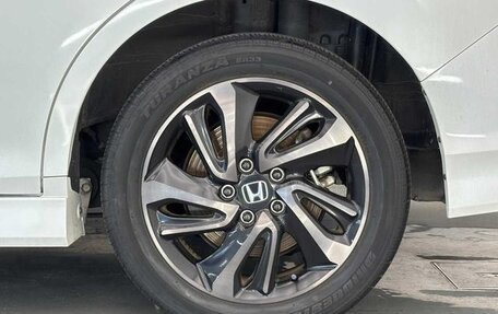 Honda Stepwgn IV, 2019 год, 1 870 000 рублей, 24 фотография