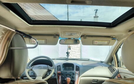 Lexus RX IV рестайлинг, 2000 год, 850 000 рублей, 6 фотография