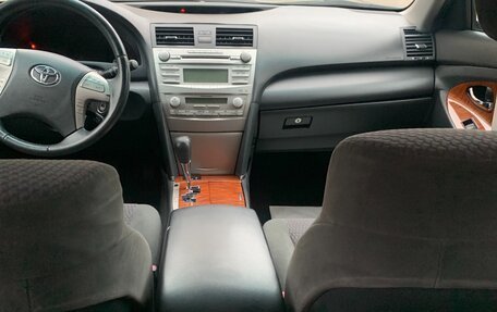 Toyota Camry, 2009 год, 1 450 000 рублей, 8 фотография