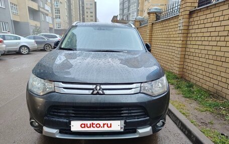 Mitsubishi Outlander III рестайлинг 3, 2014 год, 1 550 000 рублей, 1 фотография