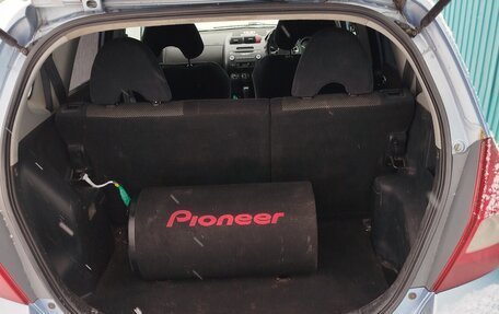 Honda Fit III, 2002 год, 270 000 рублей, 4 фотография