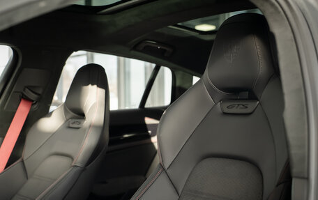 Porsche Panamera, 2025 год, 26 200 000 рублей, 26 фотография