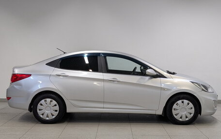 Hyundai Solaris II рестайлинг, 2011 год, 815 000 рублей, 4 фотография