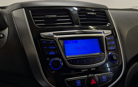 Hyundai Solaris II рестайлинг, 2011 год, 815 000 рублей, 15 фотография