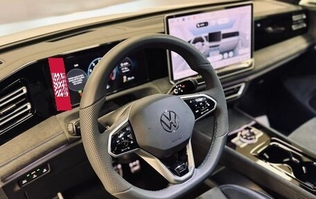 Volkswagen Tiguan, 2025 год, 4 799 000 рублей, 8 фотография