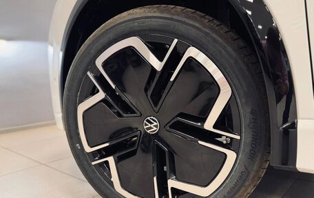 Volkswagen Tiguan, 2025 год, 4 799 000 рублей, 18 фотография