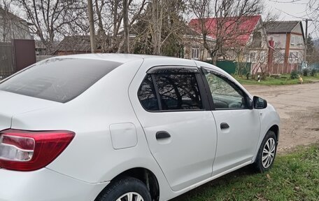 Renault Logan II, 2018 год, 650 000 рублей, 5 фотография