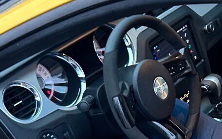 Ford Mustang VI рестайлинг, 2004 год, 7 500 000 рублей, 6 фотография