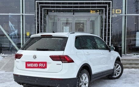 Volkswagen Tiguan II, 2019 год, 2 480 000 рублей, 4 фотография