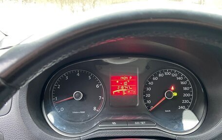 Volkswagen Polo VI (EU Market), 2012 год, 800 000 рублей, 10 фотография