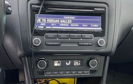 Volkswagen Polo VI (EU Market), 2012 год, 800 000 рублей, 13 фотография