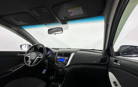 Hyundai Solaris II рестайлинг, 2012 год, 650 000 рублей, 13 фотография