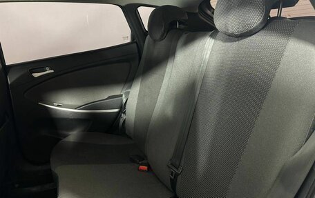 Hyundai Solaris II рестайлинг, 2012 год, 650 000 рублей, 10 фотография