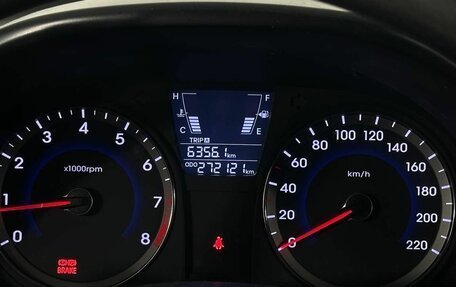 Hyundai Solaris II рестайлинг, 2012 год, 650 000 рублей, 19 фотография