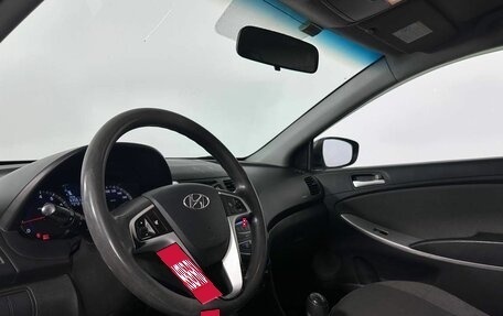 Hyundai Solaris II рестайлинг, 2012 год, 650 000 рублей, 8 фотография