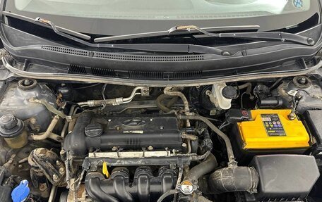 Hyundai Solaris II рестайлинг, 2012 год, 650 000 рублей, 24 фотография