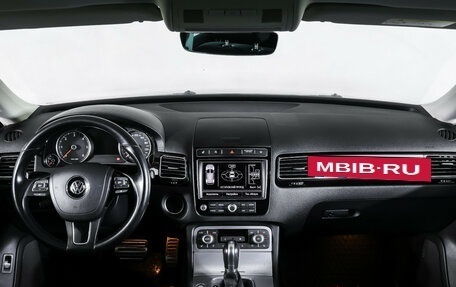 Volkswagen Touareg III, 2017 год, 4 399 000 рублей, 17 фотография