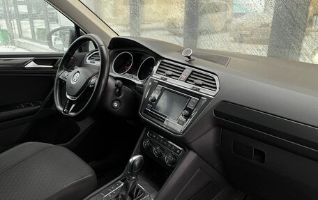 Volkswagen Tiguan II, 2017 год, 1 950 000 рублей, 16 фотография