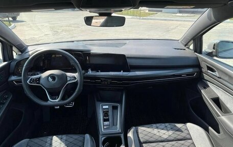 Volkswagen Golf VIII, 2021 год, 2 050 000 рублей, 13 фотография