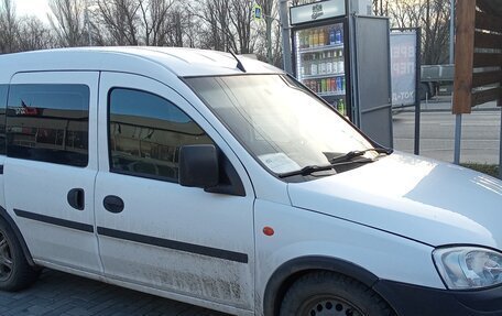 Opel Combo C, 2002 год, 400 000 рублей, 4 фотография