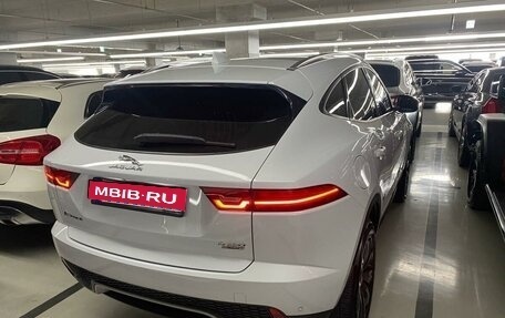 Jaguar E-Pace, 2018 год, 2 500 000 рублей, 13 фотография