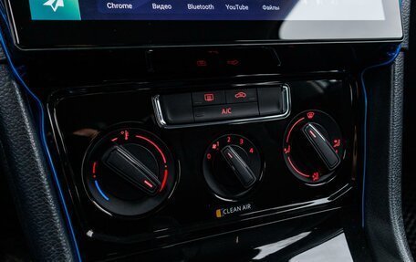 Volkswagen Bora, 2022 год, 1 929 000 рублей, 18 фотография