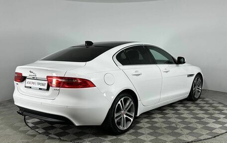 Jaguar XE I рестайлинг, 2016 год, 1 890 000 рублей, 5 фотография