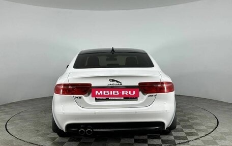 Jaguar XE I рестайлинг, 2016 год, 1 890 000 рублей, 6 фотография