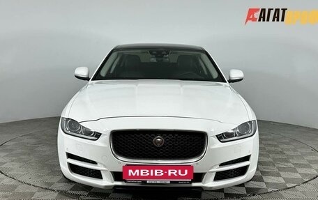 Jaguar XE I рестайлинг, 2016 год, 1 890 000 рублей, 2 фотография