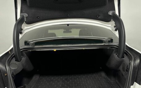 Jaguar XE I рестайлинг, 2016 год, 1 890 000 рублей, 27 фотография