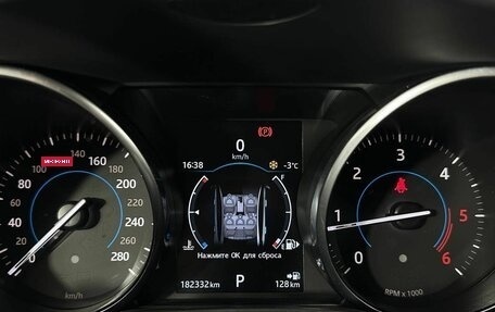 Jaguar XE I рестайлинг, 2016 год, 1 890 000 рублей, 21 фотография