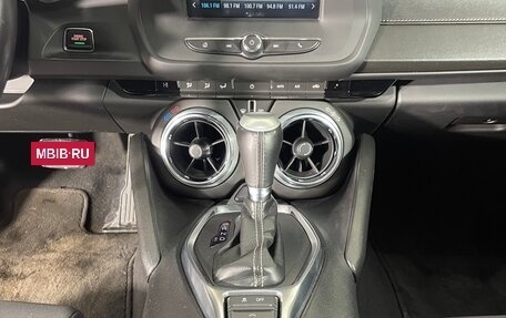 Chevrolet Camaro VI, 2018 год, 2 750 000 рублей, 20 фотография