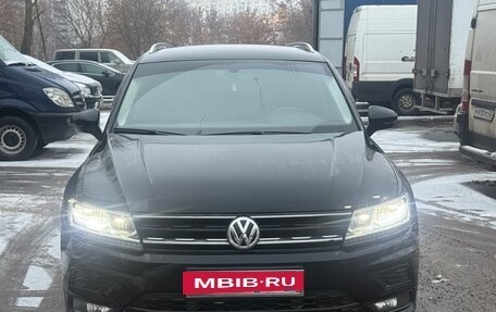 Volkswagen Tiguan II, 2017 год, 2 000 000 рублей, 9 фотография