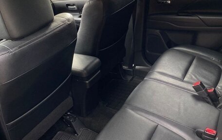 Mitsubishi Outlander III рестайлинг 3, 2013 год, 2 100 000 рублей, 9 фотография