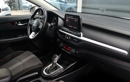 KIA Cerato IV, 2022 год, 2 500 000 рублей, 9 фотография