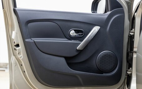 Renault Sandero II рестайлинг, 2016 год, 1 238 000 рублей, 24 фотография