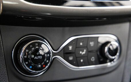 Renault Sandero II рестайлинг, 2016 год, 1 238 000 рублей, 33 фотография