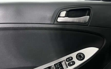 Hyundai Solaris II рестайлинг, 2016 год, 1 127 000 рублей, 13 фотография