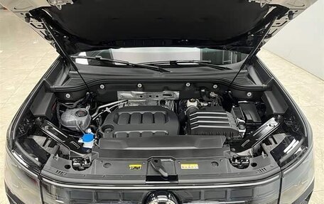 Volkswagen Teramont, 2025 год, 6 200 000 рублей, 9 фотография