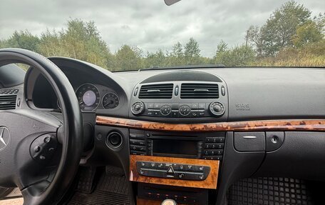 Mercedes-Benz E-Класс, 2003 год, 710 000 рублей, 10 фотография