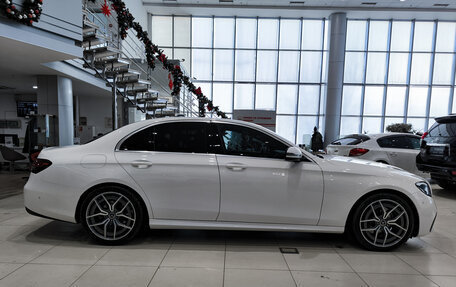 Mercedes-Benz E-Класс, 2020 год, 4 650 000 рублей, 8 фотография