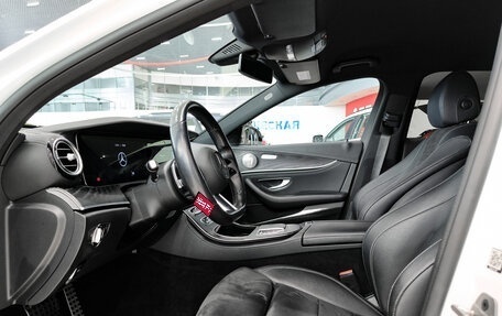 Mercedes-Benz E-Класс, 2020 год, 4 650 000 рублей, 20 фотография