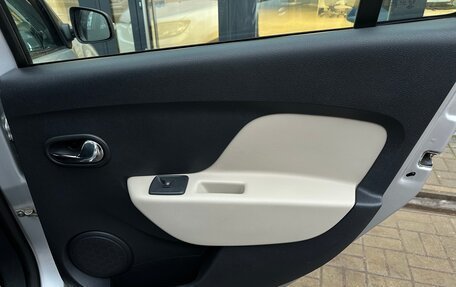 Renault Logan II, 2014 год, 555 000 рублей, 12 фотография