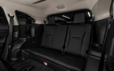 Toyota Highlander, 2025 год, 5 980 000 рублей, 28 фотография