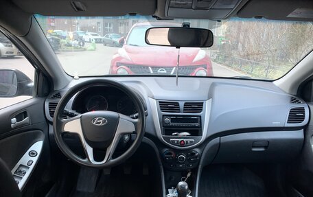 Hyundai Solaris II рестайлинг, 2011 год, 565 000 рублей, 6 фотография