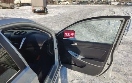 Hyundai Solaris II рестайлинг, 2012 год, 670 000 рублей, 16 фотография