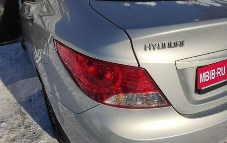 Hyundai Solaris II рестайлинг, 2012 год, 670 000 рублей, 27 фотография